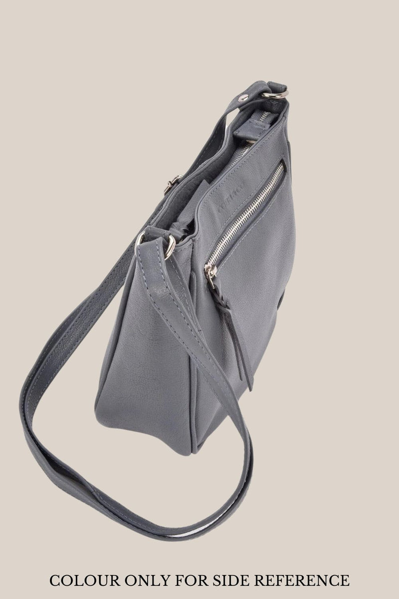 Cobb & Co Yarra Leather Crossbody Bag