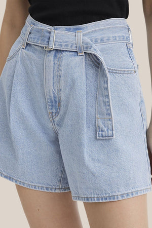 Levi Belted Short
