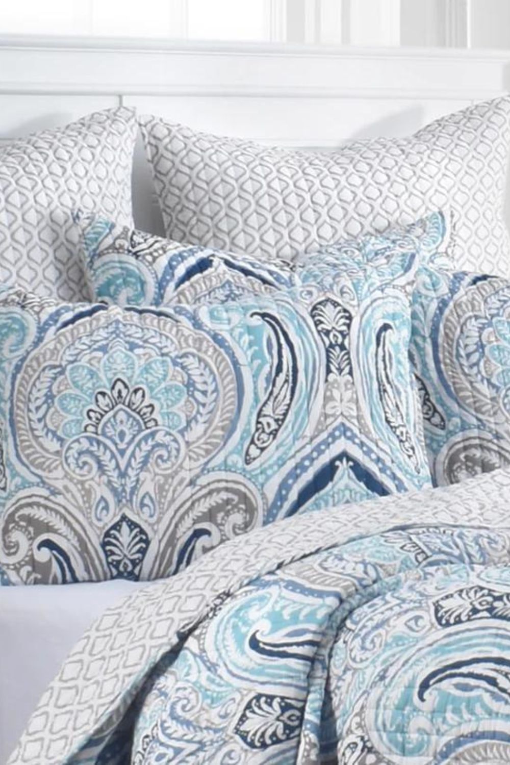 Classic Quilts Blue Reflections Quilt- King