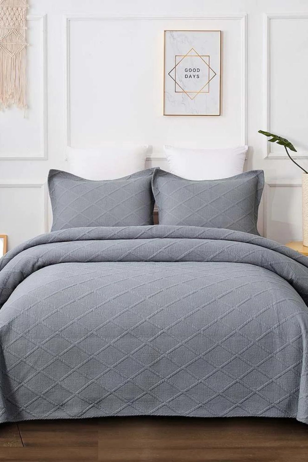 Classic Quilts Misty Grey Quilt - Queen