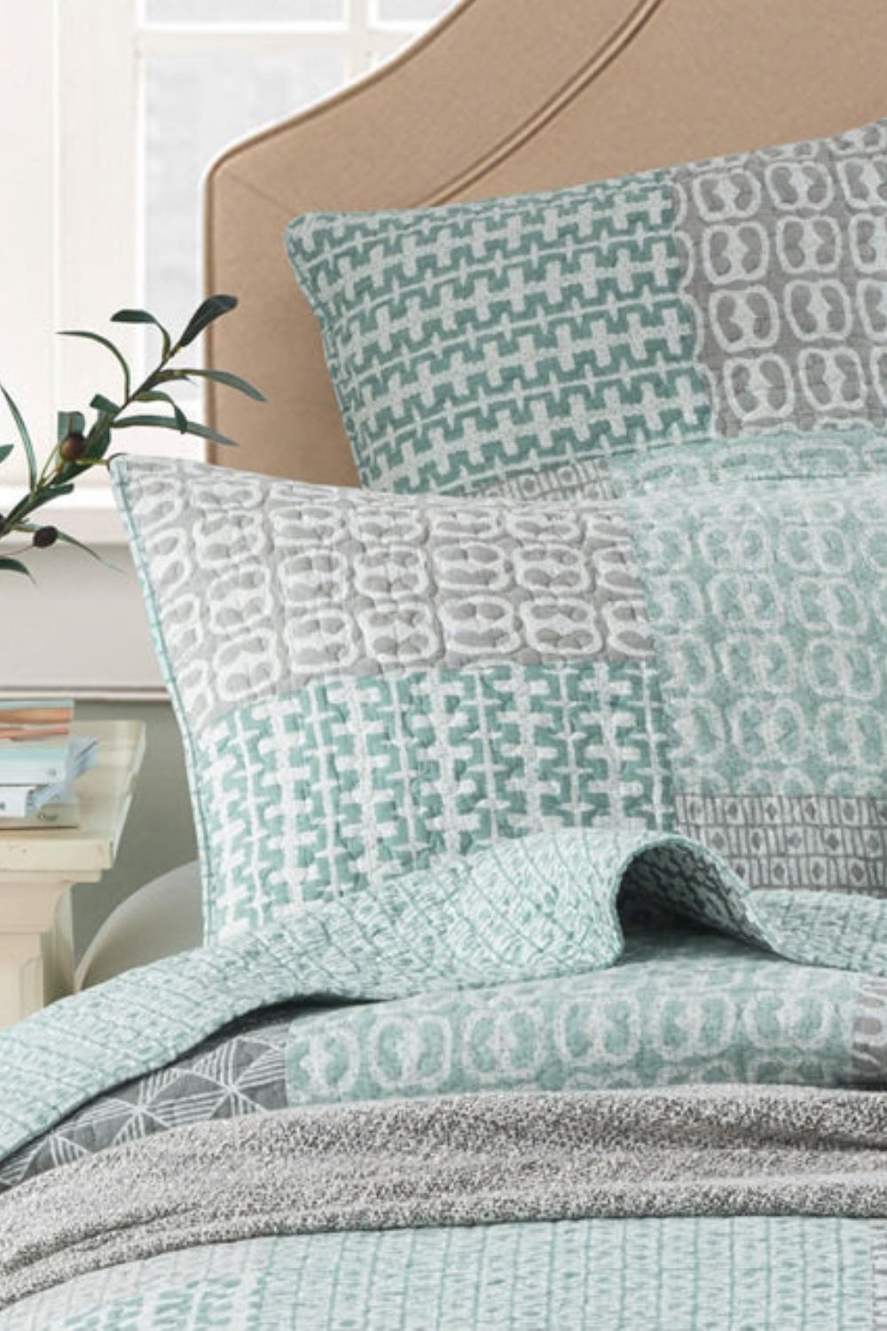 Classic Quilts Mountain Meadow Quilt - Queen