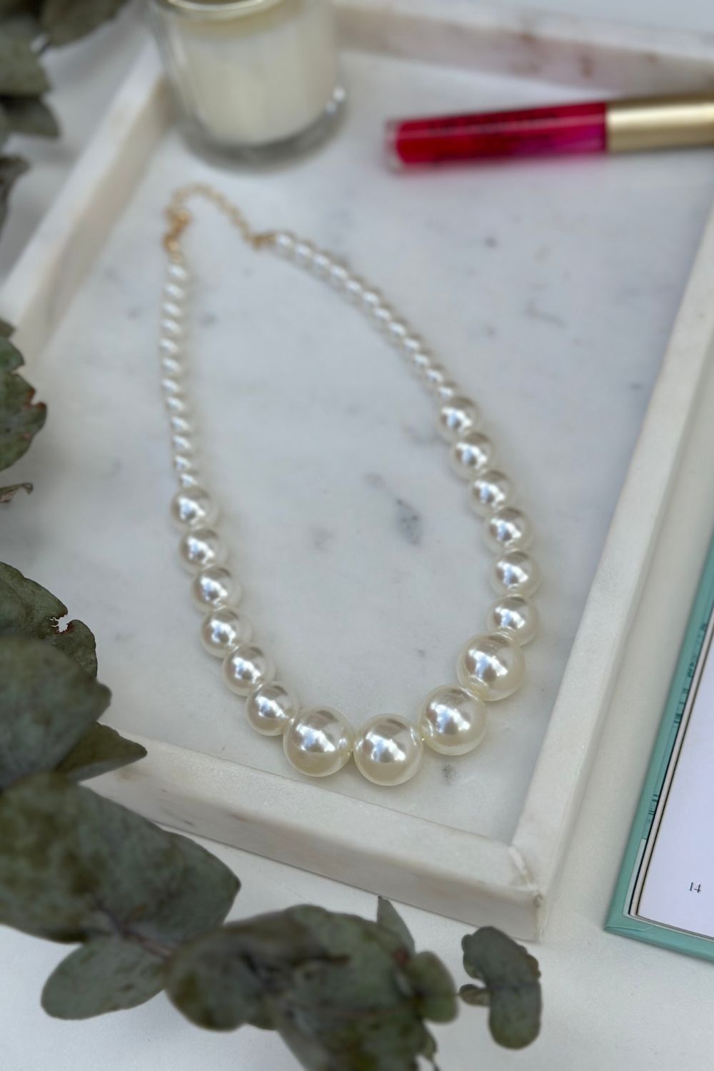 Boelle Elegant Pearl Necklace