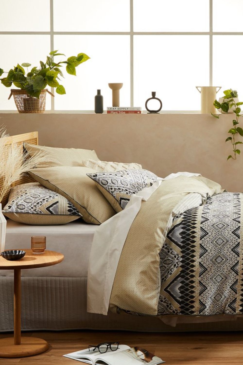 Logan & Mason Chayton Linen Quilt Cover Set - Queen