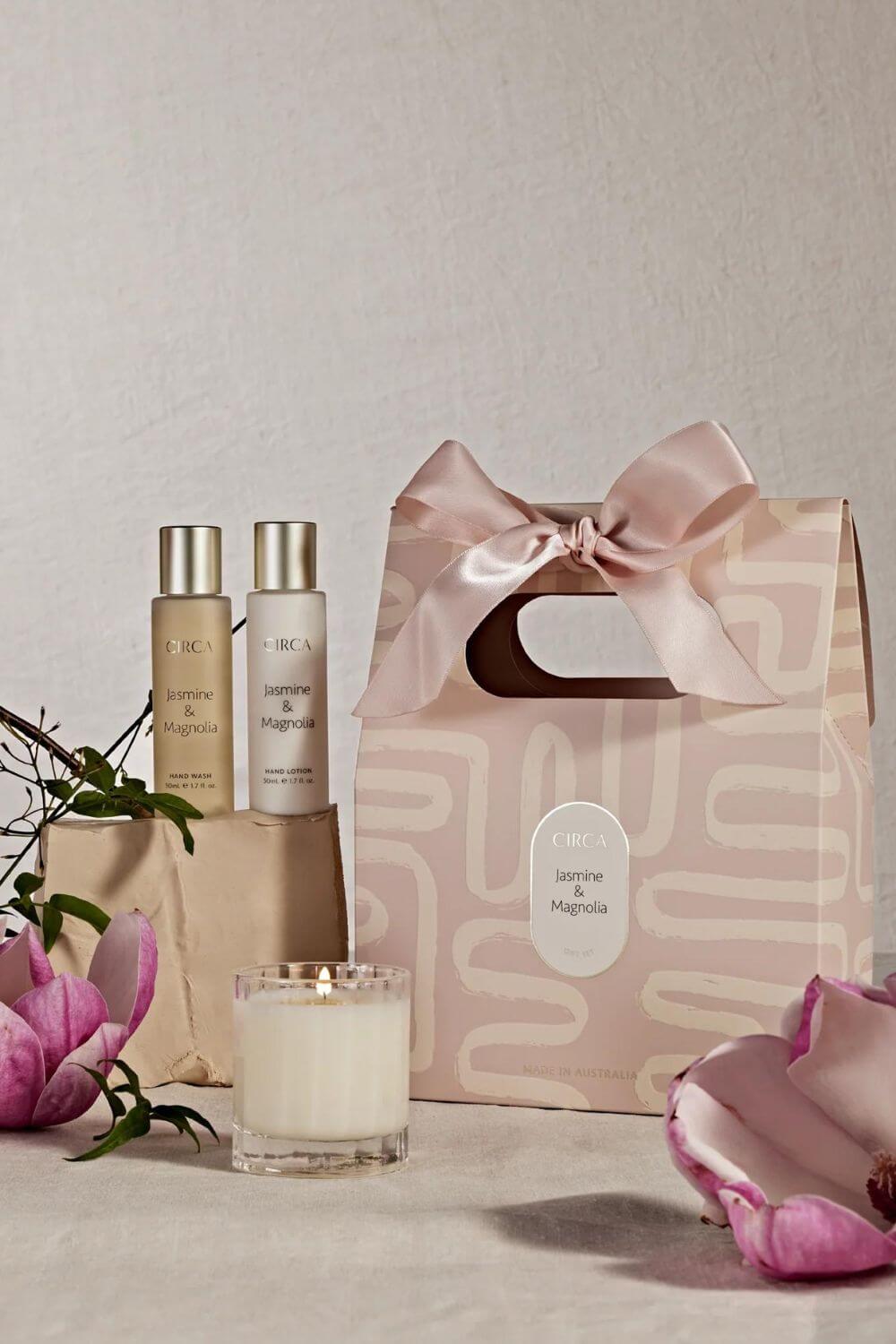 Circa Jasmine & Magnolia Mothers Day Gift Bag Set