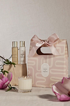 Circa Jasmine & Magnolia Mothers Day Gift Bag Set