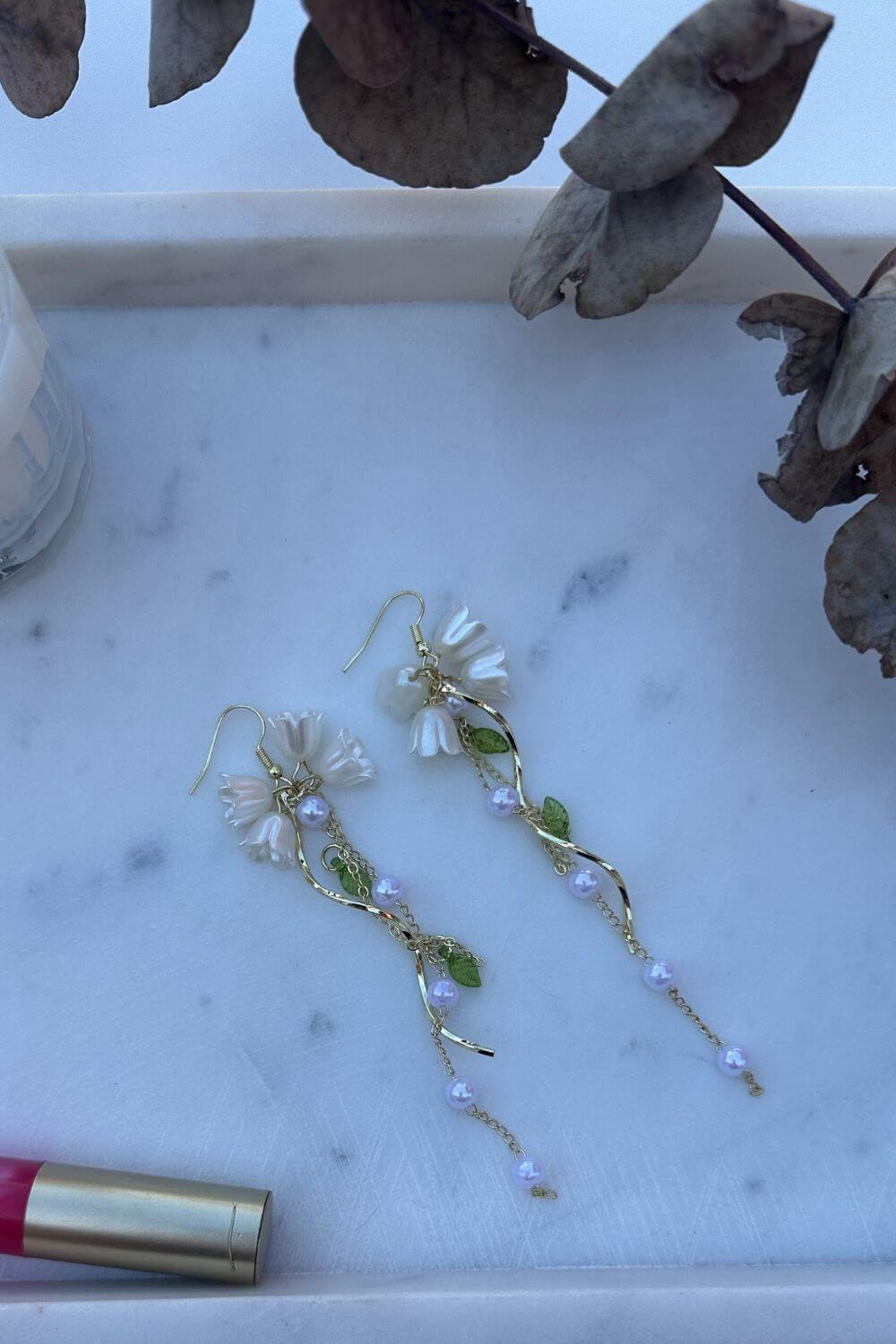 BoElle Pearl Flower Drop Earrings