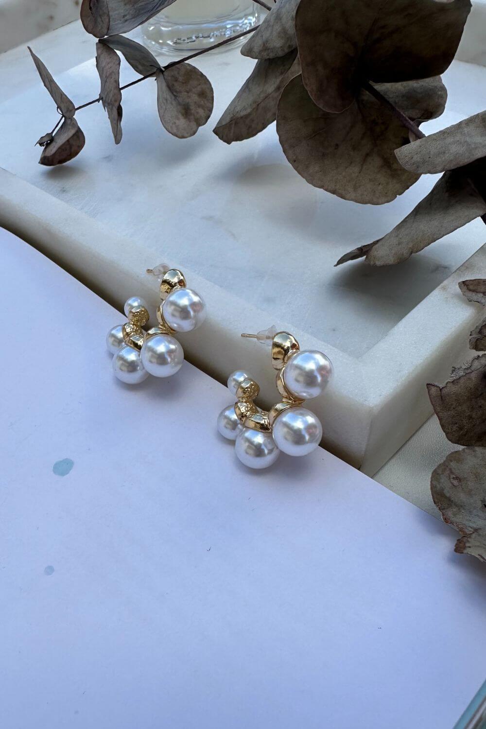 BoElle Classic Pearl Hoop Earrings