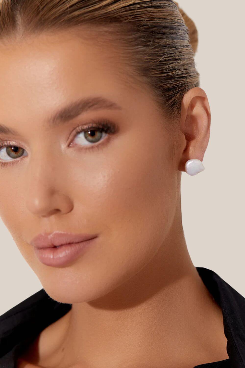 Adorne Everyday Freshwater Button