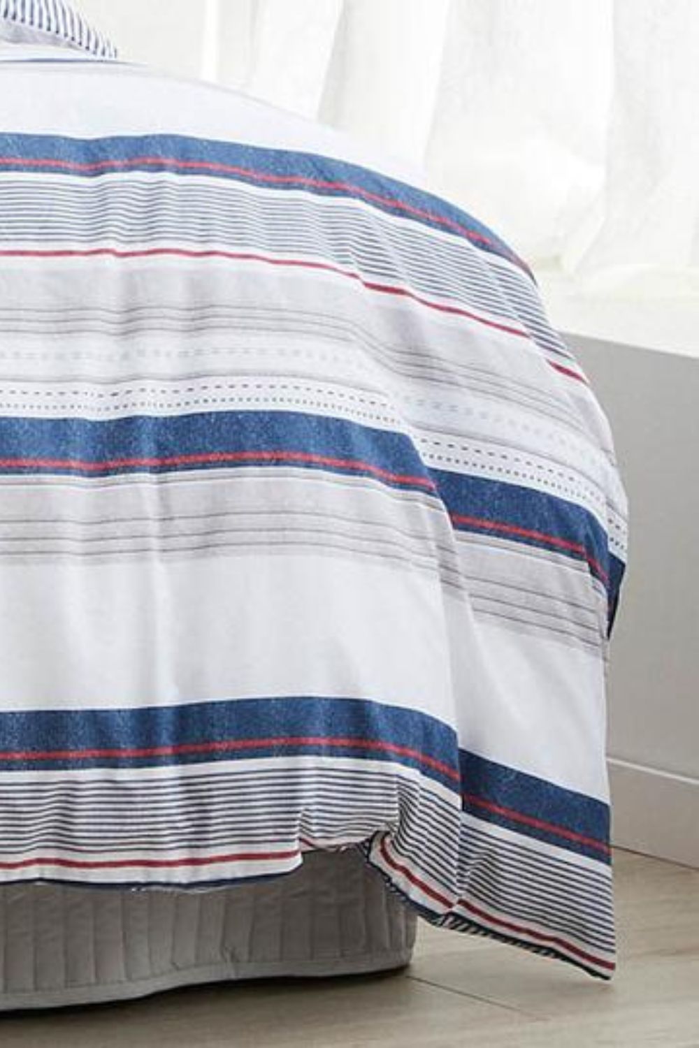 Logan & Mason Boss Red Quilt Cover Set- King