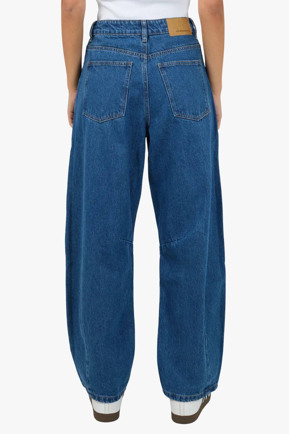 All About Eve Hallie Barrel Leg Jean