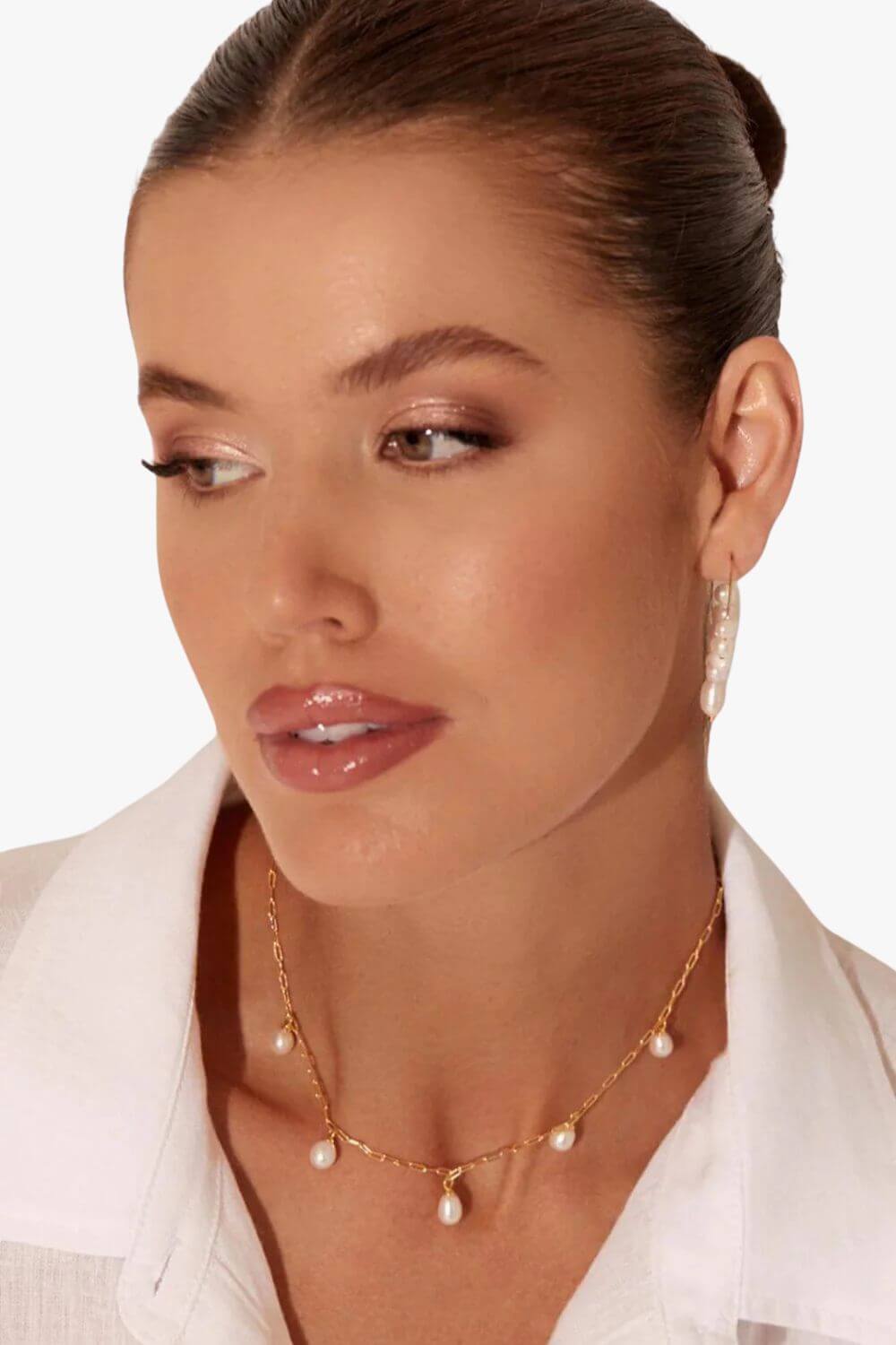 Adorne Pearl Droplets Short Necklace