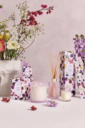 Circa Honeysuckle & Frangipani Diffuser 250ml