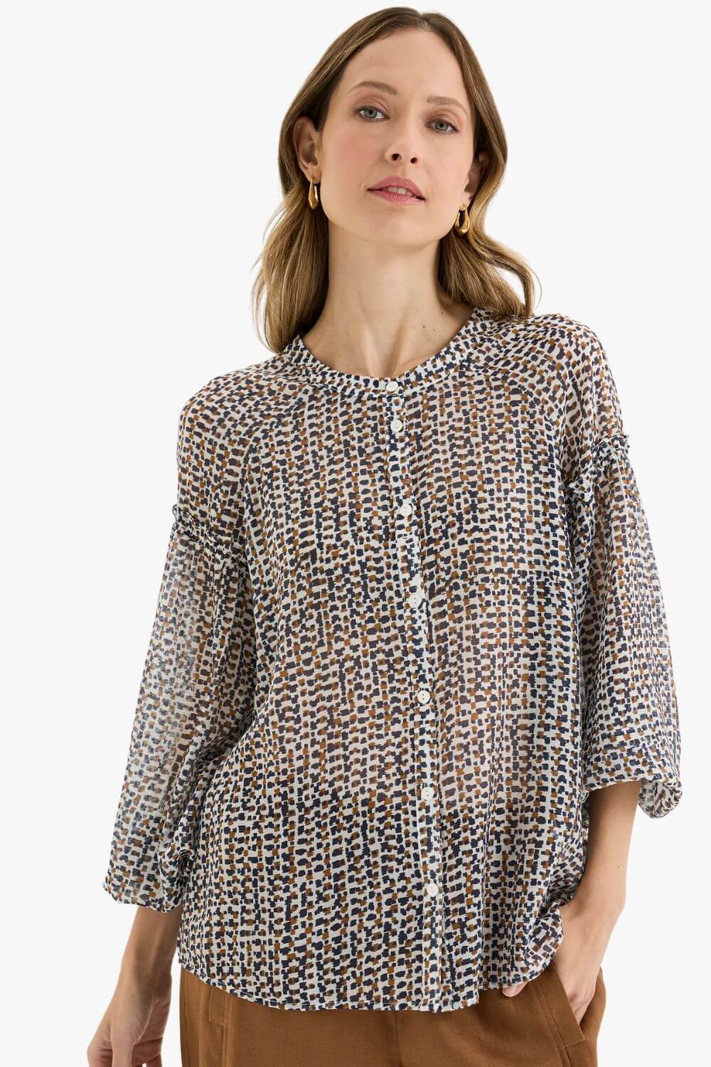 Yara Trail Vacation Shirt