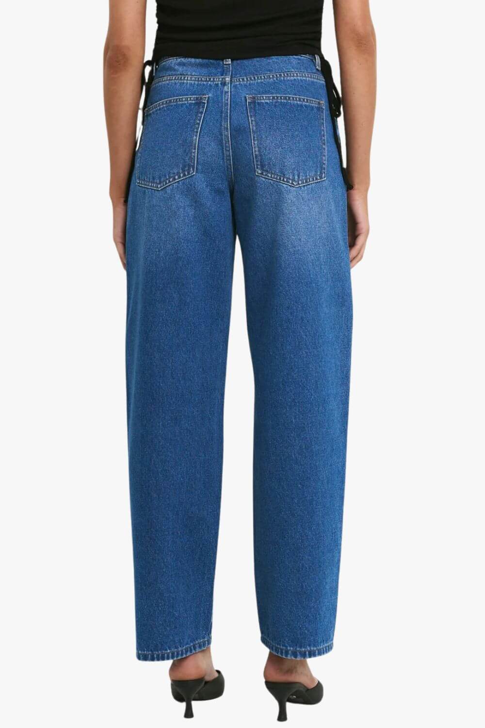 Berlin Signature Blue Mid Barrel Leg Jean