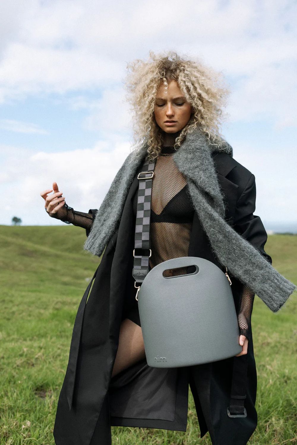 Nim The Label Shoulder Strap