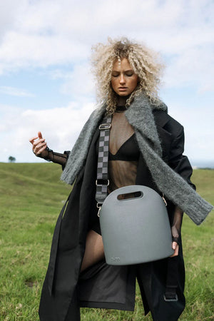 Nim The Label Shoulder Strap