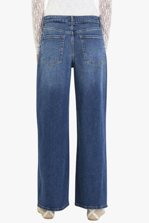 College Wide Leg Tie Belt Jean