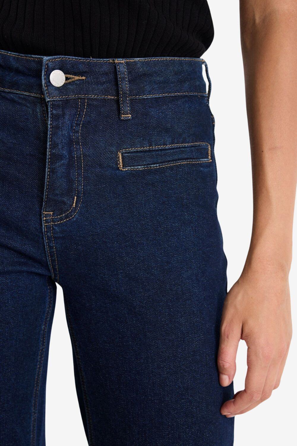 Stories Be Told Concert Mid Rise Wide Leg Pocket Jean
