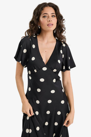 Chariot Flutter Sleeve Maxi Dress