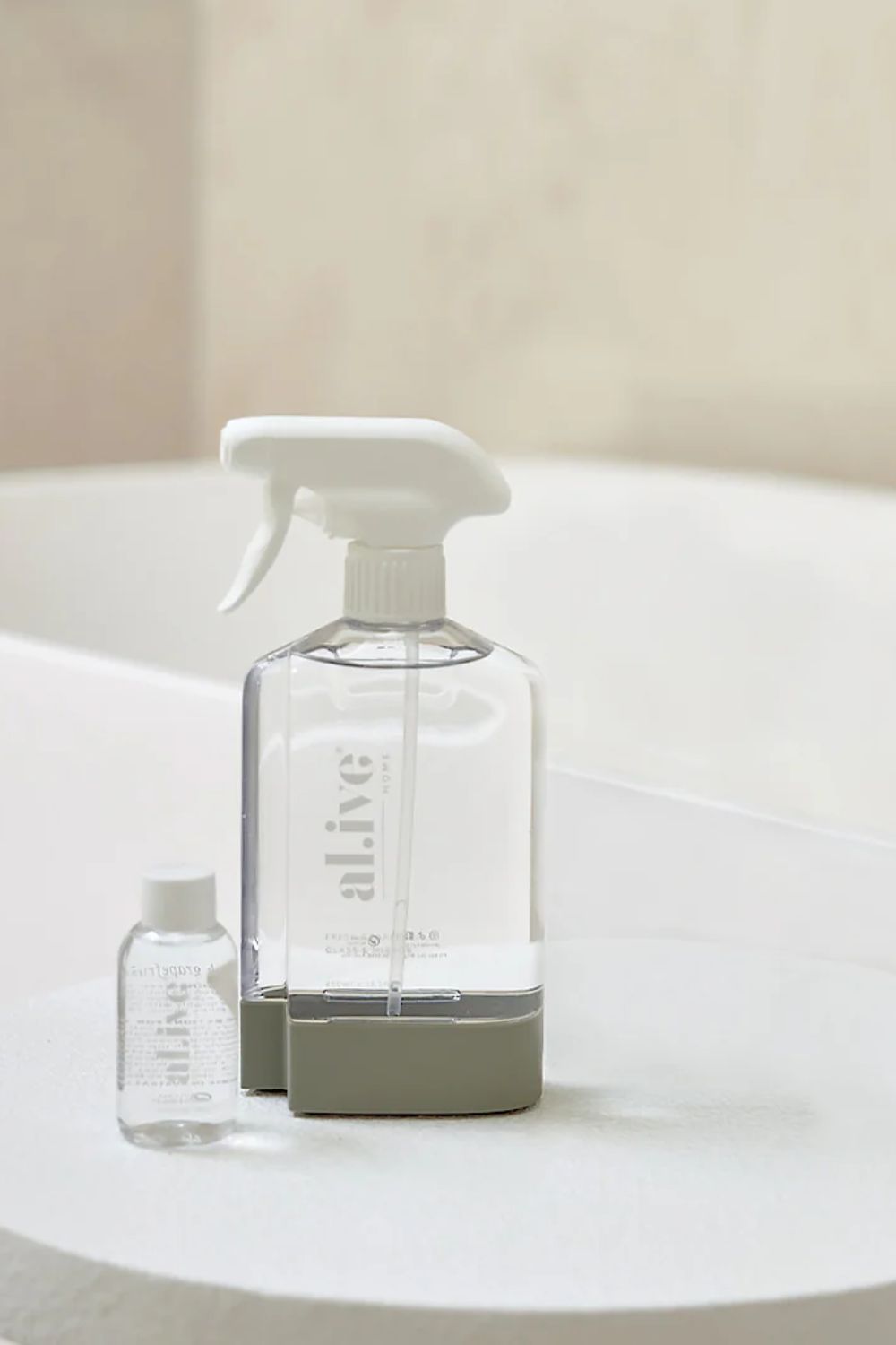 Al.ive Glass & Mirror Concentrate Refill