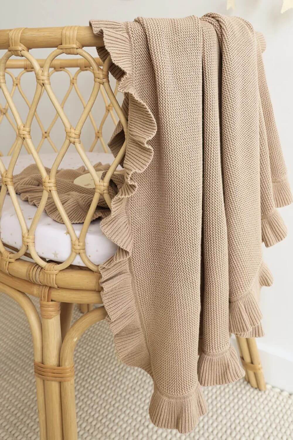 Snuggle Hunny Ruffle Knit Organic Baby Blanket