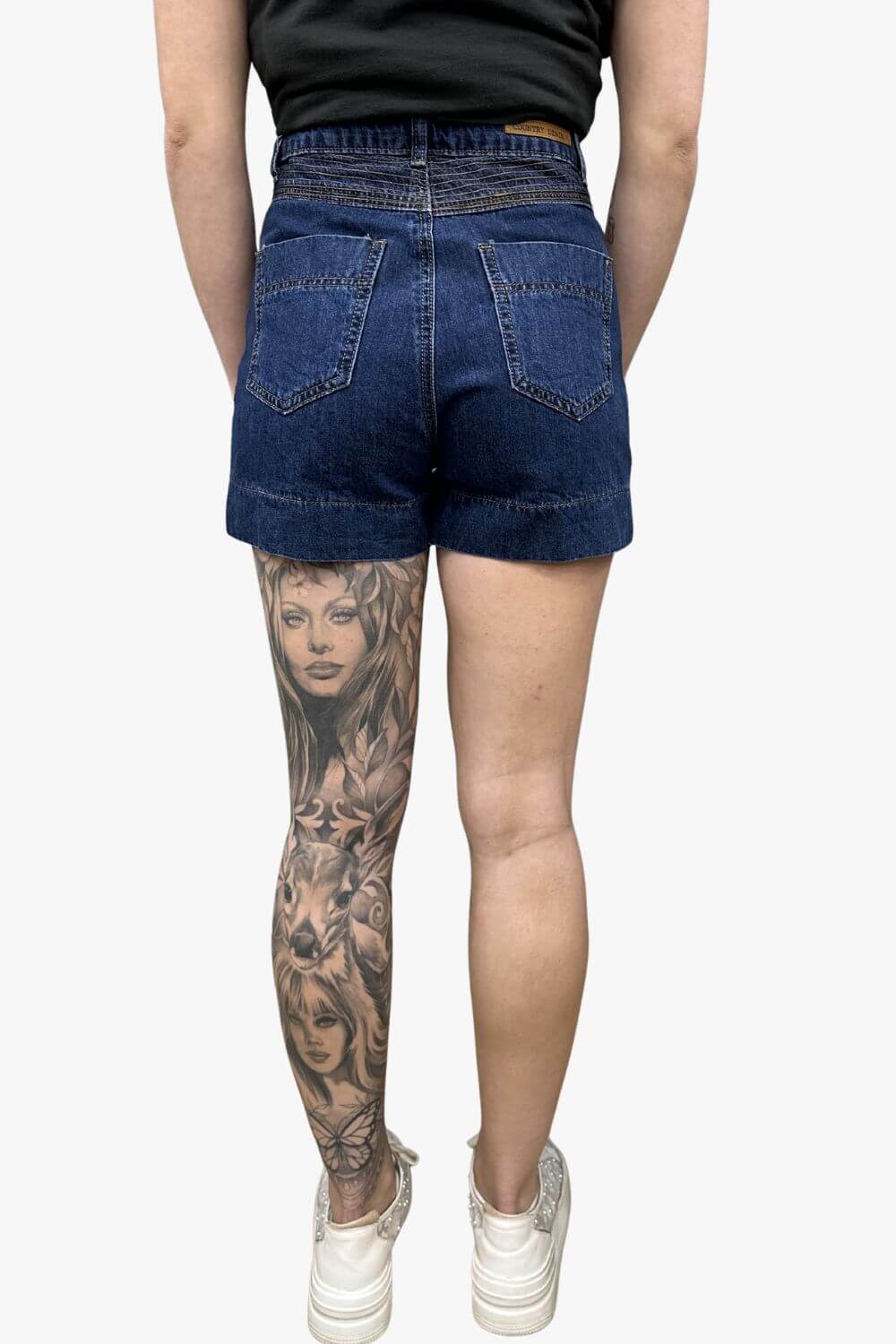 CD Detailed Flip Pocket Short