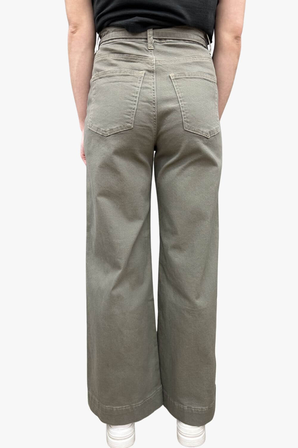 Front Seam Jeans With Belt