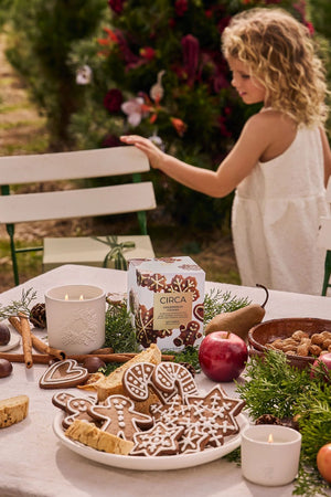 Circa Gingerbread Cookies Candle 300g
