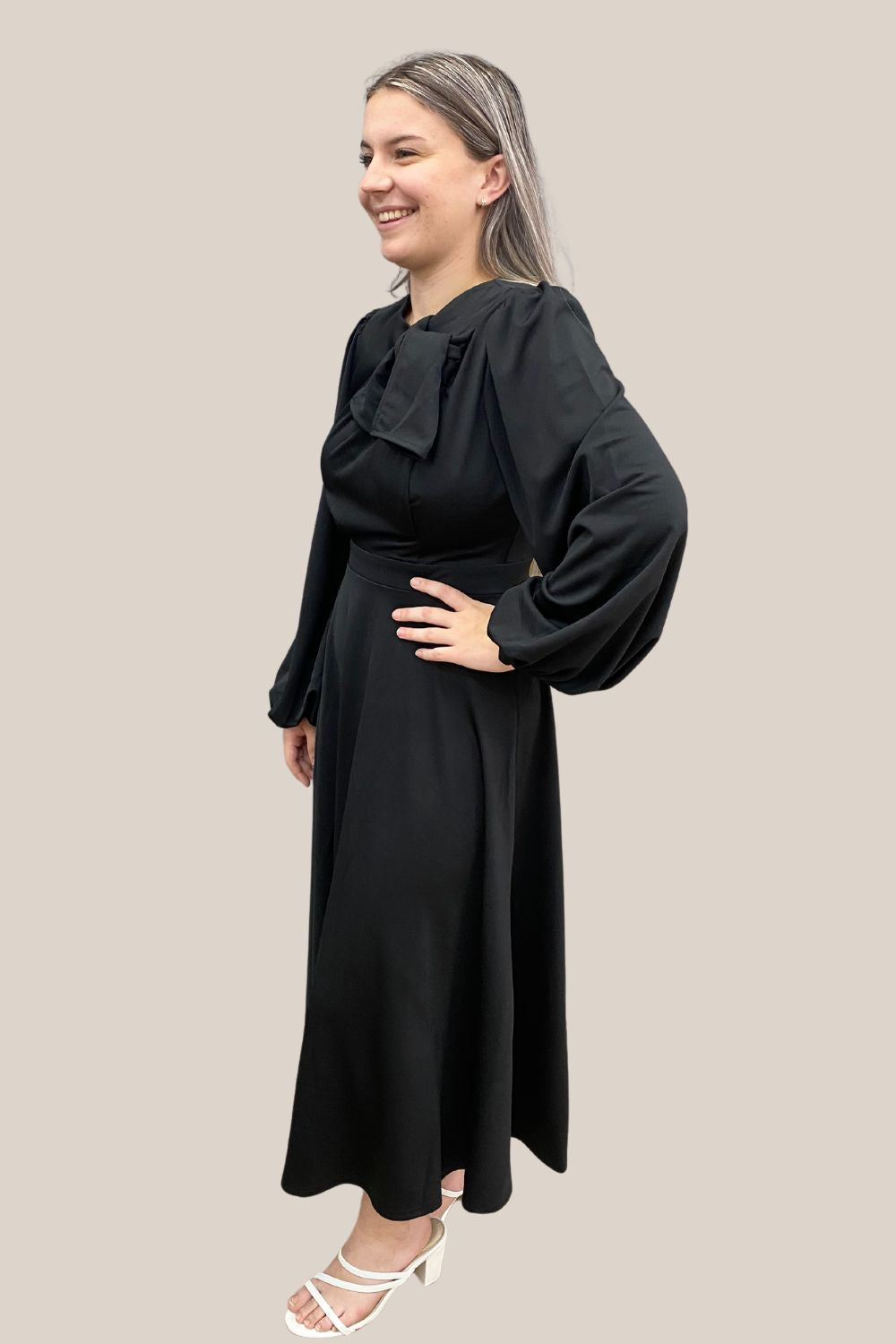 Yana Classic Midi Dress