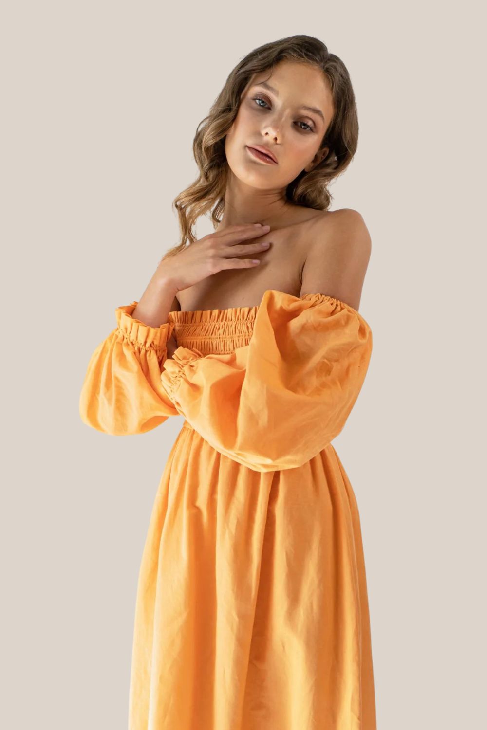 Lakeyo Long Sleeve Midi Dress