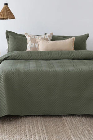 Bambury Herringbone Embossed Coverlet Set - Queen/King