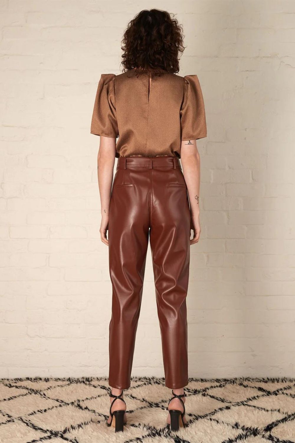 Esmaee Radience Blouse