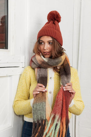 Morgan & Tayor Emma Scarf