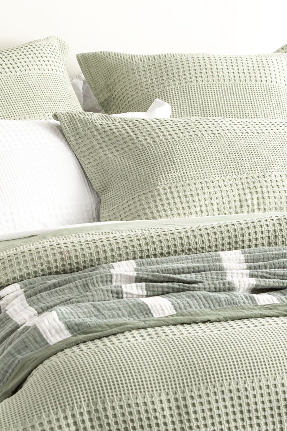 Renee Taylor Elegance Waffle Cotton Quilt Cover Set - Queen