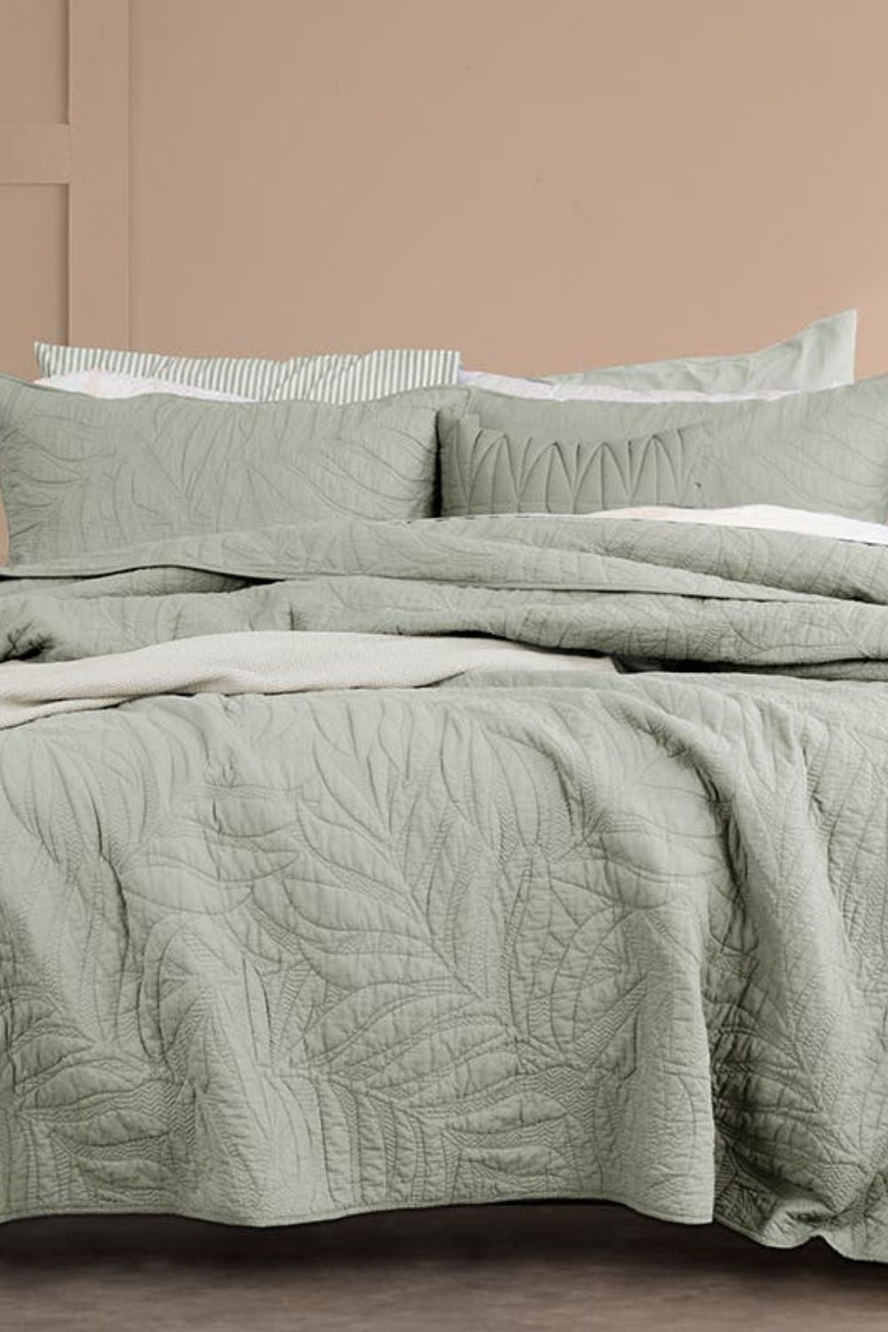 Ardor Jocelyn Coverlet Set - Queen King